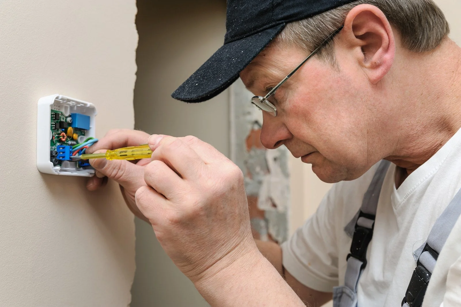 Thermostat-Installation-Repair